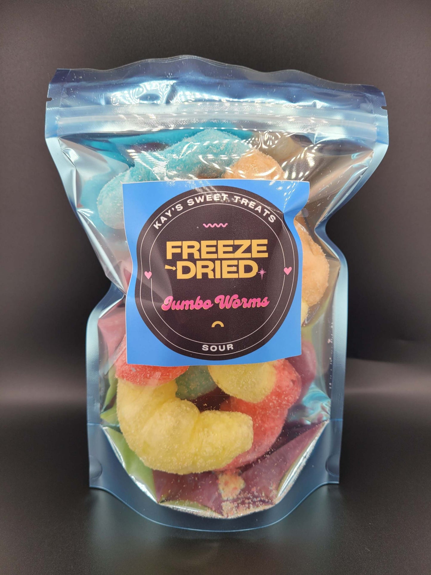 Freeze dried jumbo sour worms